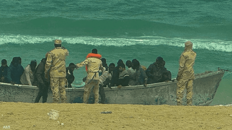 خفر السواحل الموريتاني ينقذ 193 مهاجرا قبالة نواكشوط بينهم امرأة متوفاة