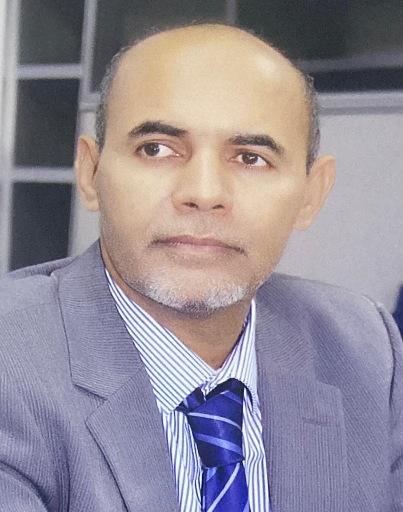 الدكتور أحمد المنى