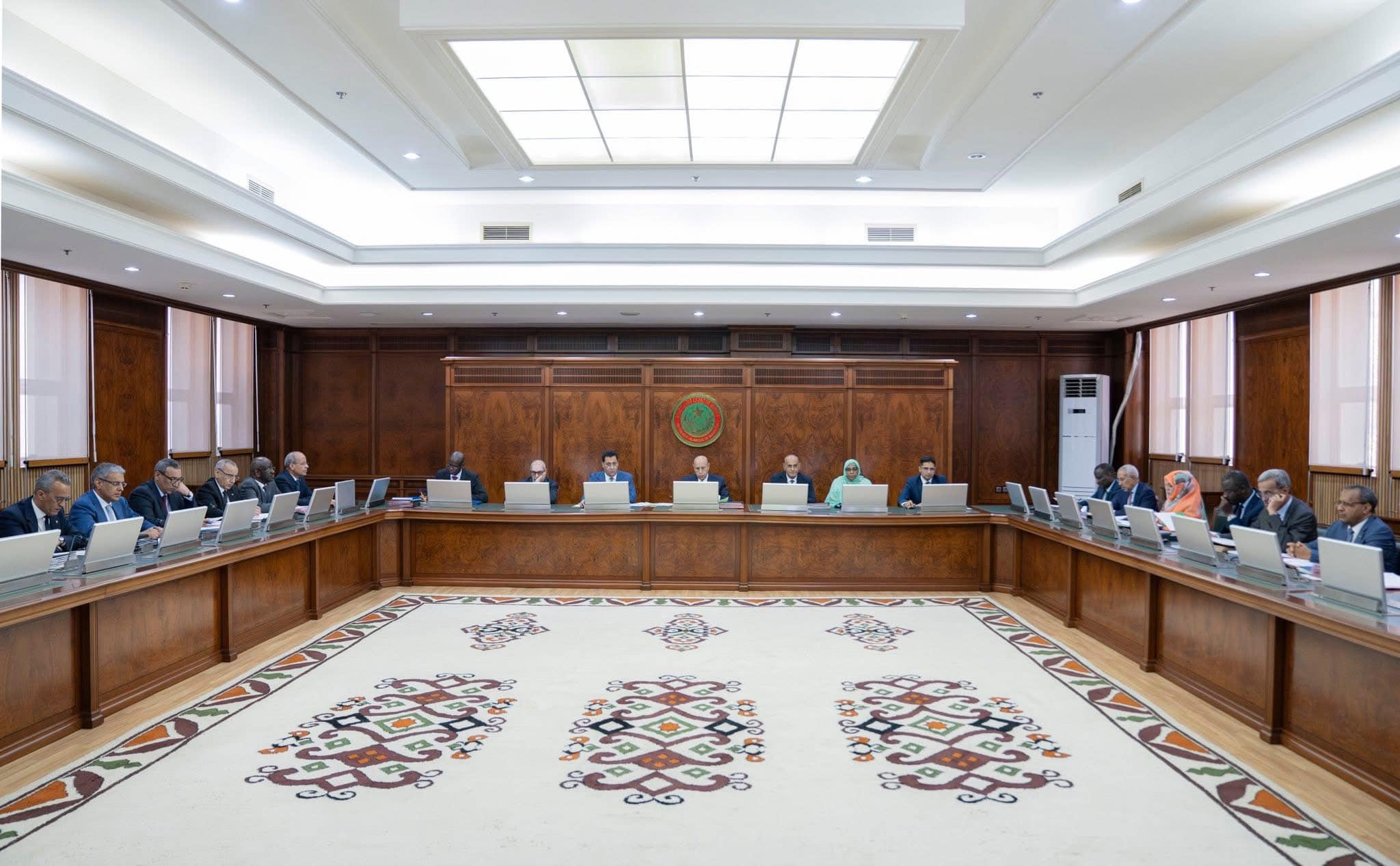 مجلس الوزراء يُجري تعيينات جديدة في قطاعات الشباب والتنمية والتجارة والسياحة