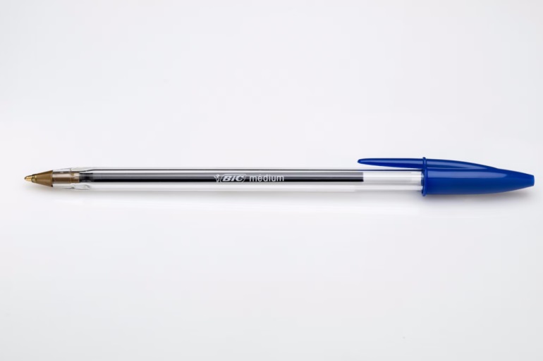 النجاح بنت محمذ فال - باحثة وناقدة