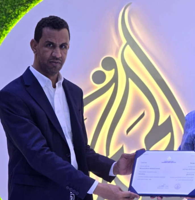 الأستاذ محمد الحسن محمد أحمد 
