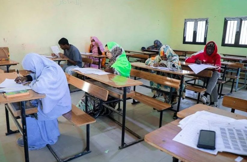 أكثر من 75 ألف مترشح يبدؤون امتحان ختم الدروس الإعدادية
