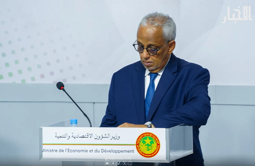 وزير الاقتصاد والتنمية: الدولة تواصل دعم المحروقات بـ70 أوقية للتر