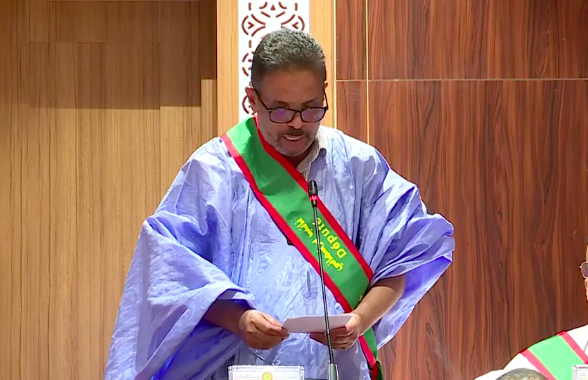 سيد احمد محمد الحسن / نائب في البرلمان