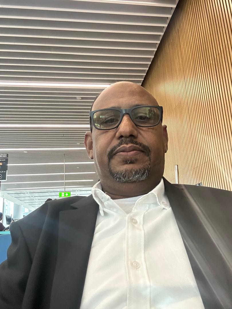 القطب سيداتي