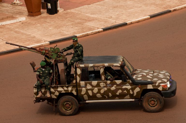 أفريقيا لم تودع الانقلابات العسكرية بعد